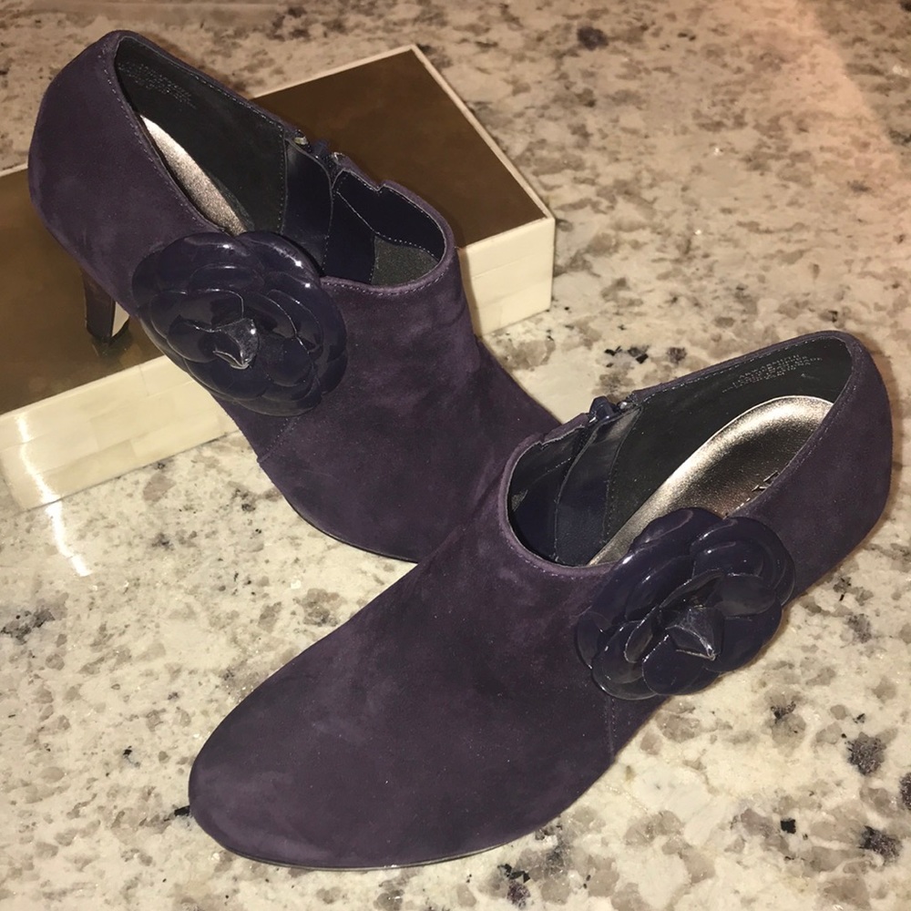 Anne Klein, AK, suede purple booties, size 5.5